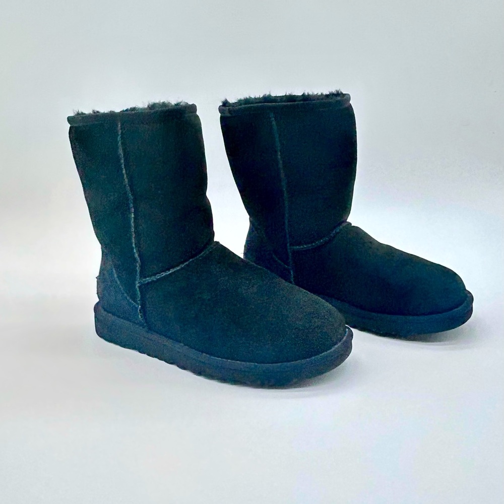 UGG Classic Short